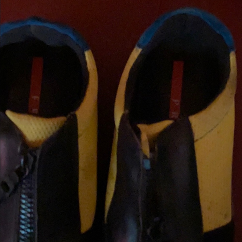 Prada - Picture 2 of 5